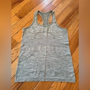 Lululemon Racerback Swiftly Racerback Tank Grayish Green Women’s Size 8
